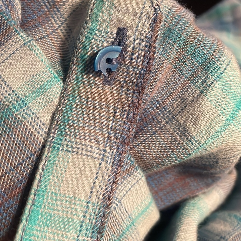 👺👺👺BOGOHO 👺👺👺Blue Plaid Button Up Shirt - Picture 10 of 10